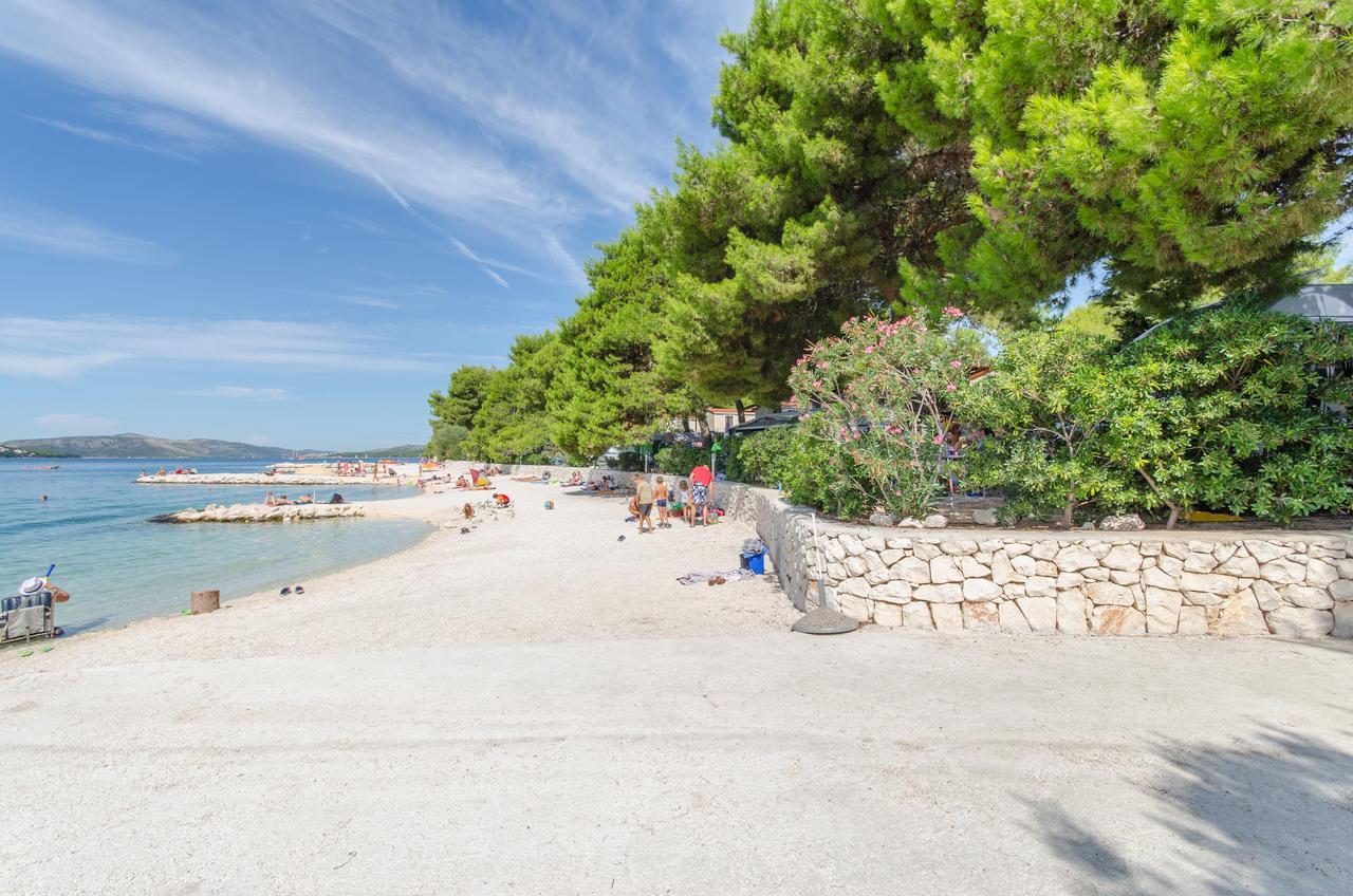 Hotel Kamp Rozac Trogir Exteriér fotografie